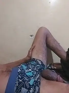 ovar12 live cam on StripChat