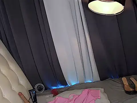 Foxxy_Barbie live cam on StripChat
