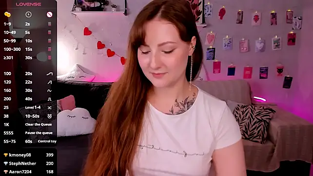 velvet_cherry_ live cam on StripChat