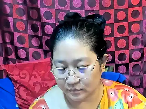 CHUBBY_ANGEL09 live cam on StripChat