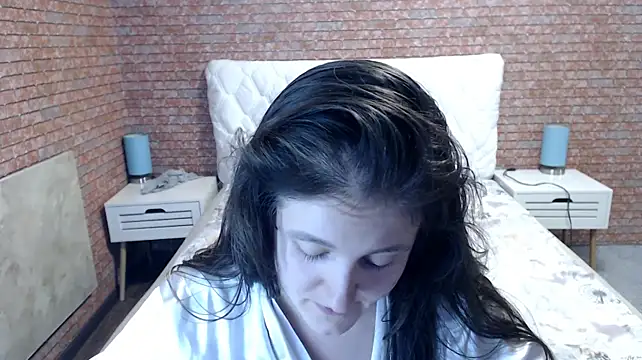 Holliy_Cooper