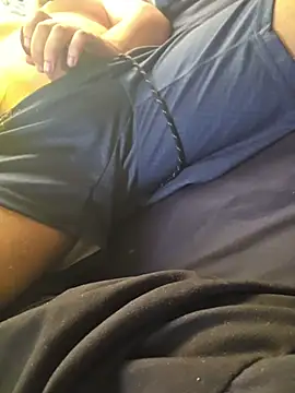 bigbog9323 live cam on StripChat