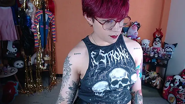 MissMiia2 live cam on StripChat