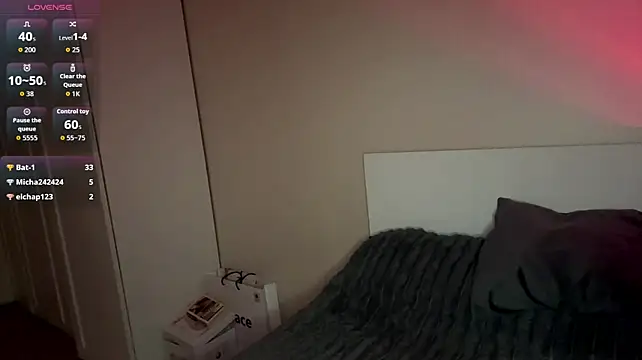 JessiaRuezga live cam on StripChat
