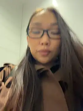 trytomakememoam webcam