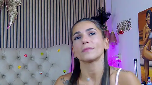 PlayfulShow webcam