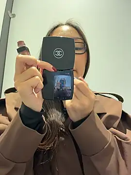 trytomakememoam webcam