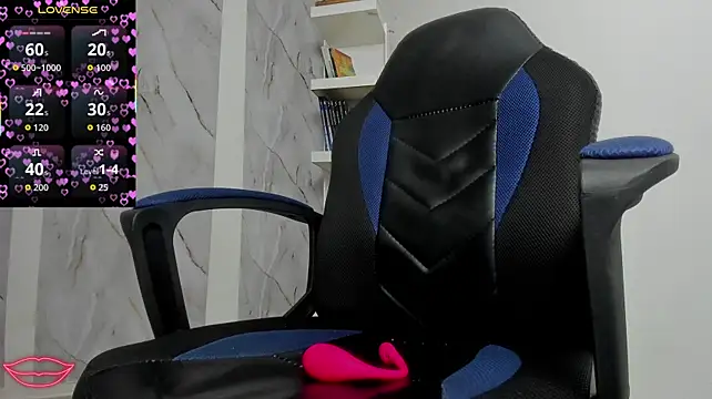 alayasmile webcam