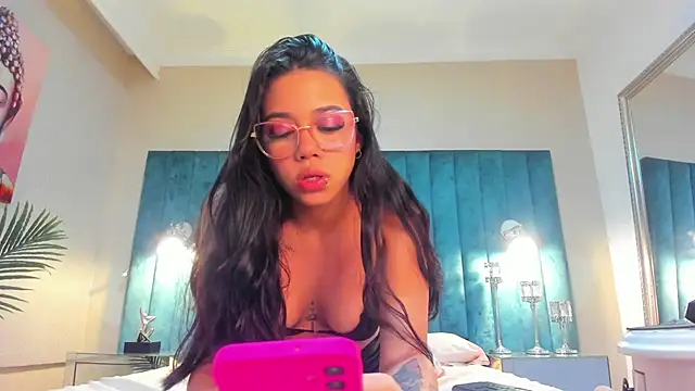 jasmine_saenz webcam