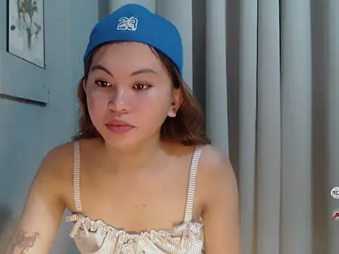 Sofia_Sweetheart18 live sex cam