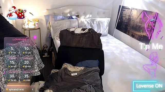 NinaDOM4CUM webcam