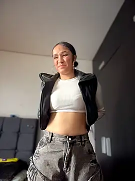 Isabella-Teen