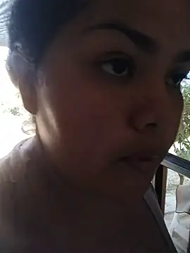 MiaBloom0