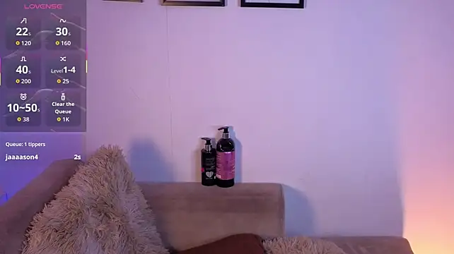 Pamela_tomas live cam on StripChat