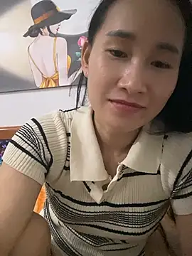 siorin_24 live cam on StripChat
