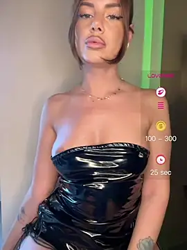 SophieeCharm webcam