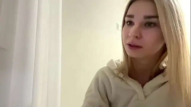 PickmeGirl webcam