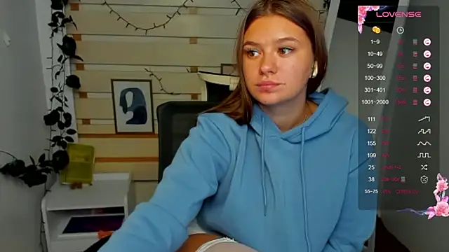 Josephine_Kiss webcam