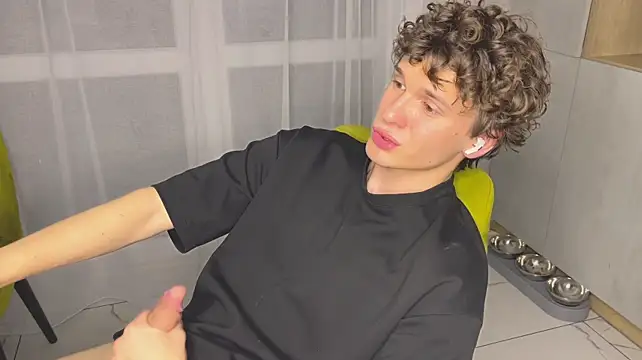 alyx_garden webcam