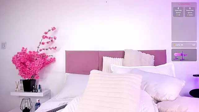 kitty_whitte webcam