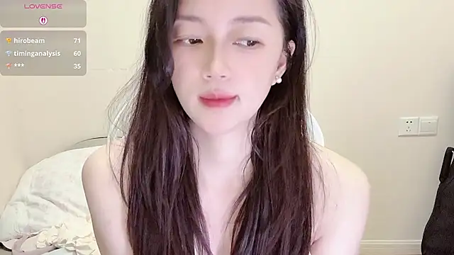 Miniatura de la webcam en directo de jinxiyao01 con #girls y #hd