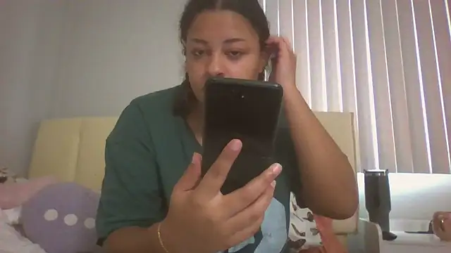 madzbailey webcam
