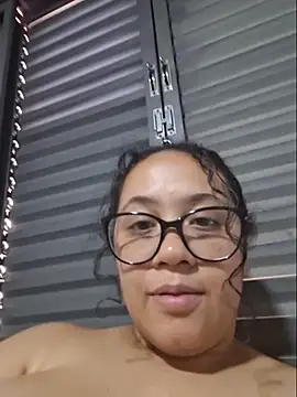 yasminmeyerofc webcam