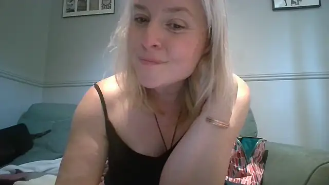 MrsMercedes26 webcam