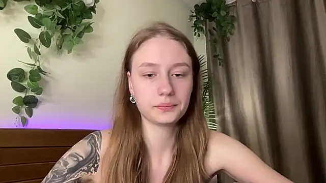 NicolePax webcam
