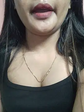 Wild-janvi webcam