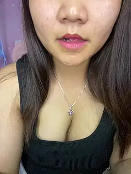 Sunset-yll live cam on StripChat