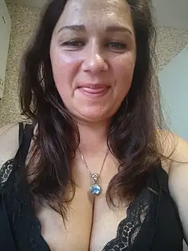 Susan8421 webcam