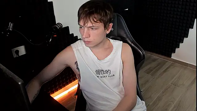 More_than_friend webcam