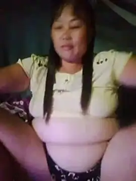 NyloveSquirt webcam