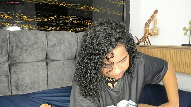 Madame_Violet webcam