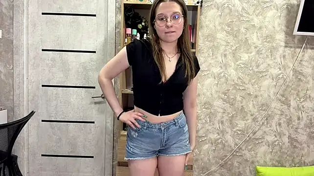 TomokoHylinski webcam