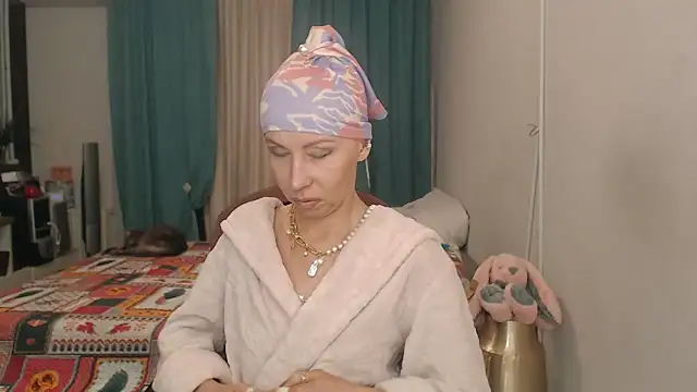 LuxuryNika