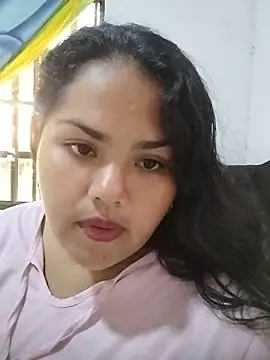 MiaBloom0 webcam