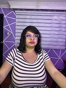 miiaajoness (F young) - :devil: SHOW PUSSY :devil: