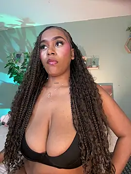 YariRose live cam on StripChat