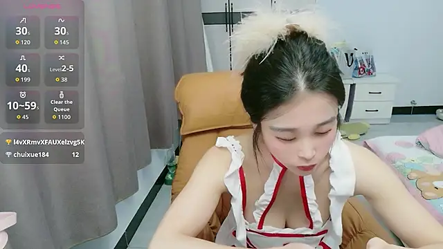 shixiaoxiaone live cam on StripChat