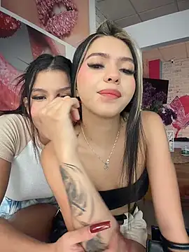 LolliePopsXXX live sex cam