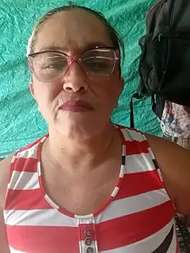 MOTHER_AND_SON09