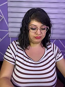 MiiaaJoness
