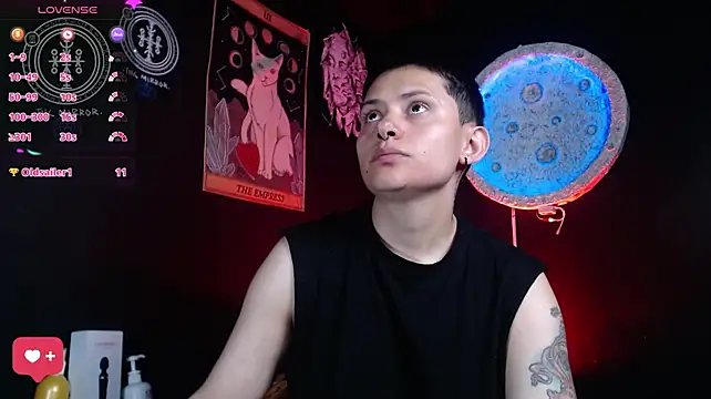 girl_intense444