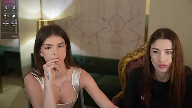 Selena_Glow live cam