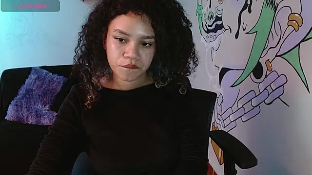 Canela_s1 live cam on StripChat