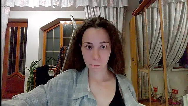Ariane_Esther live cam on StripChat