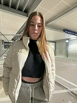 Luna_Lynn webcam
