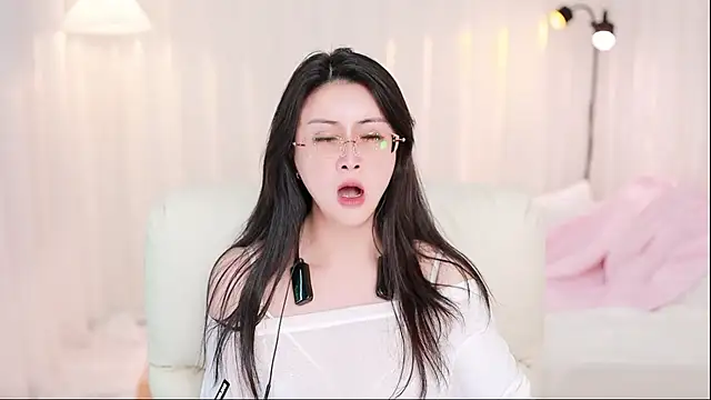 Yanyanyan66 webcam